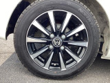 純正アルミホイールです。足元が引き立つので、車全体のイメージがアップしますよ!