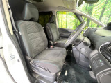 運転席シート廻りは使用感も少なく、良好な状態となっています。丁寧に使われていたことがよくわかりますね。