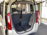 リアシートがあっても、しっかり荷物を積む事ができます。