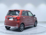 丸いテールレンズがかわいいリヤビューです。