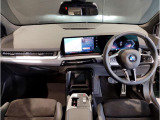 ☆センターパネルを運転席側に僅かに傾けたBMW独特のインパネ☆【駆け抜ける歓び】はここからもスタートしております☆