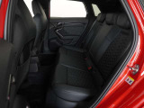 ご納車前に行います点検100項目におきまして、専用のテスターやツールを用いて細かな診断を行います。