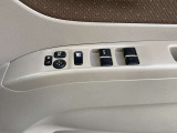 全席パワーウインドウです。電動格納ドアミラーです。