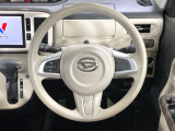 ステアリングも使用感が少なく、きれいな状態となっております♪