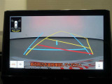バックモニターで、後方を確認しながら安心して駐車することができます。運転初心者も熟練者も必須の機能ですよ!