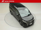 両側パワースライドドア付きだから、狭い駐車スペースなどでの乗り降りラクラク♪小さなお子さまのいるご家庭には嬉しい装備です。