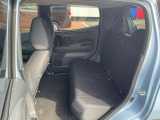 後席もきれいにクリーニングされています。足元のスペースもこれだけ広ければ一緒に乗っている人もゆったりお乗りいただけそうです。