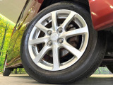 【純正14インチアルミホイール】外観にマッチした純正アルミホイールを装着しております。各種社外アルミホイールや、スタッドレスタイヤも取扱いしております。是非ご相談ください♪