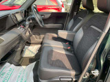 【助手席 】納車前には専門業者にてクリーニングを実施し綺麗な状態でお渡します!