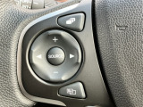 ステアリングスイッチです!ナビなどの音声調整がラクラクです☆彡