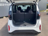 軽自動車ですがトランクは広々!たくさんお買いものしても大丈夫です!