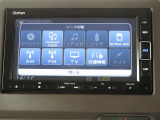 ホンダ純正メモリーナビ搭載車両♪♪♪ナビはルート案内はもちろん、Bluetooth接続にも対応していますので、スマホの中の音楽を手軽に楽しむこともできます♪♪