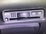 ビルトインタイプの【ETC】で見た目もスッキリ。高速道路の利用にとても便利です。