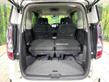 普段のお買い物や通勤、送迎等に十分な荷室スペースを確保しております。セカンドシートを倒すと、大きな荷物の積載も可能です♪