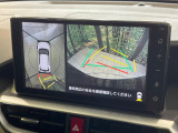 【パノラミックビューモニター】専用のカメラにより、上から見下ろしたような視点で360度クルマの周囲を確認することができます☆死角部分も確認しやすく、狭い場所での切り返しや駐車もスムーズに行えます。