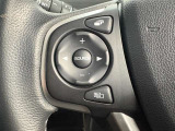 オーディオコントロールスイッチ付き!ハンドルを握ったままチャンネルや音量の調整が可能です。見た目以上に運転していると便利な機能なんですよ。