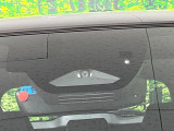 【トヨタセーフティセンス】走行中に前方の車両等を認識し、衝突しそうな時は警報とブレーキで衝突回避と被害軽減をアシスト。より安全にドライブをお楽しみいただけます。