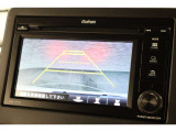 バックカメラが装備されており、後方の安全確認はもちろんのこと狭い場所での駐車や雨の日・夜間など視界の悪いコンディションでのストレスの軽減にもなります!