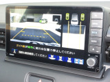 バックをするとき自動でリアの様子が映る『リアカメラ』付き!ナビ画面で確認しながらバックができますから安心ですね。でも、目視も大切ですよ!安全第一でお願いします!