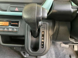 CVT(無段階変速)を搭載。変速ショックが無く加速がとってもスムーズです!エンジン負荷を抑えて、低燃費を実現しています◎