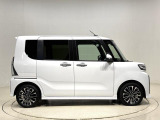 ドアは約90度に開くので荷物も積み込みやすく、乗り降りもしやすい♪ ロングドライブも快適に過ごせる工夫がいっぱいです♪♪