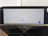 純正ナビを装備。タッチパネル式で使いやすく、お出かけもラクラクです。