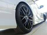 別途オプションにてお好みのホイールへの変更や純正ホイールのご用意・スタッドレスタイヤ組み込み等可能です!当店スタッフまでご相談ください☆