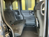 リアシートも広々としていて、座りやすいです。