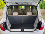 普段のお買い物や通勤、送迎等に十分な荷室スペースを確保しております。セカンドシートを倒すと、大きな荷物の積載も可能です♪