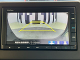 バックカメラ付きで後方の確認も安心です!スムーズな駐車・車庫入れをサポートいたします!