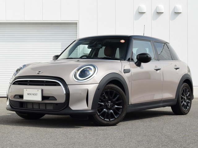 ミニ クーパー D プレミアム プラスパッケージ DCT