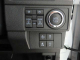 両側電動のスライドドアで楽々スムース!運転席からも開閉の操作もできます♪キーのスイッチひとつで自動開閉できる便利な機能もついてます♪