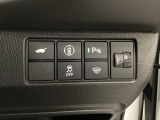 【Honda SENSING】いつもの道で、高速道路などで、安心・快適な運転を支援します。先進の安全運転機能システム搭載。