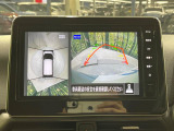 【アラウンドビューモニター】専用のカメラにより、上から見下ろしたような視点で360度クルマの周囲を確認することができます☆死角部分も確認しやすく、狭い場所での切り返しや駐車もスムーズに行えます。