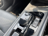【 シフト 】スムーズなシフトチェンジで快適にお車を操縦していただけます!//