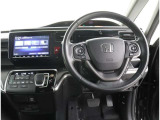 見通しのよいすっきりとした視界で、誰でも運転しやすいです。運転のしやすさは疲れにくさにも繋がりますよ♪
