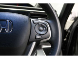 Hondaセンシングの機能のひとつ、アダプティブクルーズコントロール付!アクセルから足を離しても設定したスピードと前車との車間を保ち走行してくれます!車線維持もアシスト☆高速道路で疲労軽減ですね☆