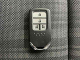 スマートキーです!ドアの施錠・解錠・エンジンの始動がスムーズで大変便利です!