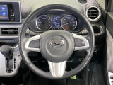 【純正革巻きステアリング】上質な革を使用することで、手にしっかり馴染みとても運転しやすいハンドルです♪