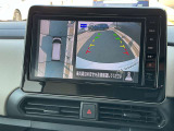 駐車時の強い味方アラウンドビューモニター付。空から見下ろす視点で全方位死角なし!
