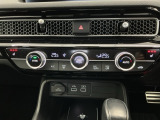 Wエアコン付きです!運転席・助手席それぞれ快適な車内でお過ごしいただけます。寒い時期には嬉しいシートヒーター付きです!