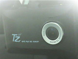 TZ製ドライブレコーダーTZ-DR210を装備しております。記憶媒体はお客様手配となります。