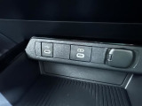 充電用USB【TypeーC】装備シフトレバー周辺の画像です。