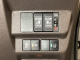 両側電動スライドドアは運転席から操作ができるよう、操作スイッチが付いています。Hondaセンシング用のVSA(ABS+TCS+横滑り抑制)解除とレーンキープアシストシステムなどのスイッチがあります。