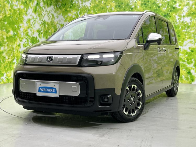 フリード 1.5 ハイブリッド クロスター 