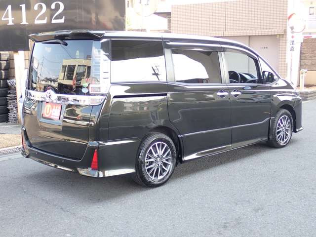 トヨタ ヴォクシー 2.0 ZS 煌II 純正ナビ 地デジ バックカメラ の中古