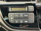 オートエアコン付きです!お好みの温度をセットするだけでエアコンの風量などを自動でコントロール。快適な車内でお過ごしいただけます。