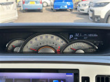 【スピードメーター】メーターがシンプルで見やすく運転しやすいですね!