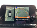 バックモニター、全周囲カメラ搭載車!目視しづらいクルマの周囲をぐるりと見渡せ、しっかり確認ができます。