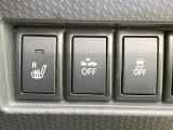 【シートヒーター】寒い日に重宝するシートヒーター!エアコンより早く温まってくれるので寒がりの人も安心ですね♪エアコンの温風は乾燥するから苦手、という方にもをおすすめです。